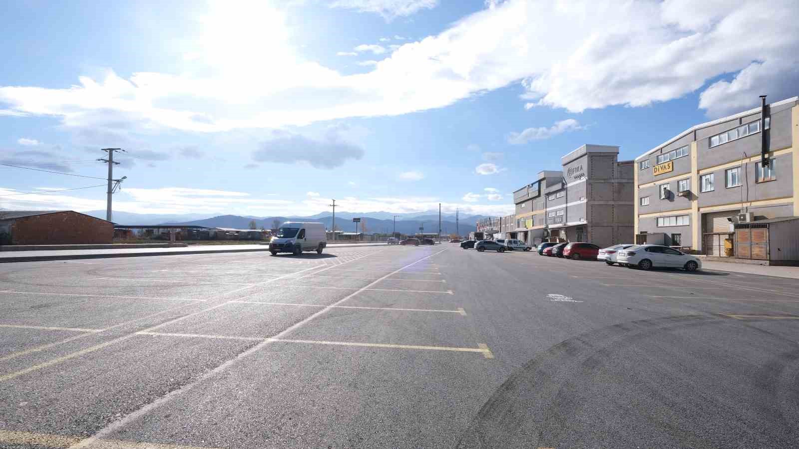 inegol sanayi bolgesinde 261 araclik otopark hizmete girdi 4 lRsMw7Vg