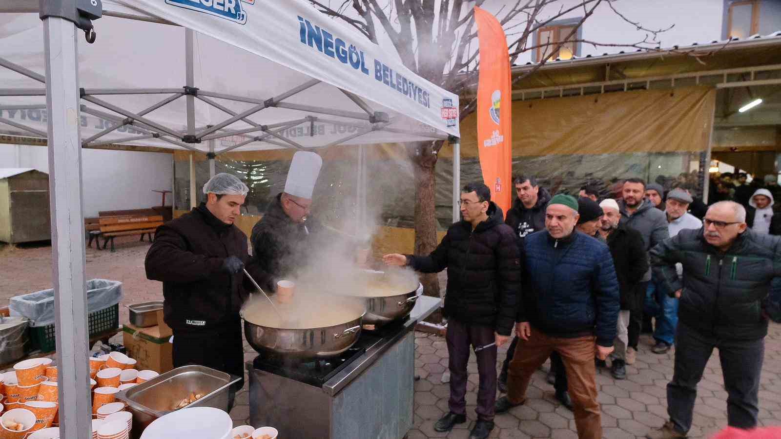 inegol yeni yilin ilk sabah namazinda bulustu 1 IMtfQVOj