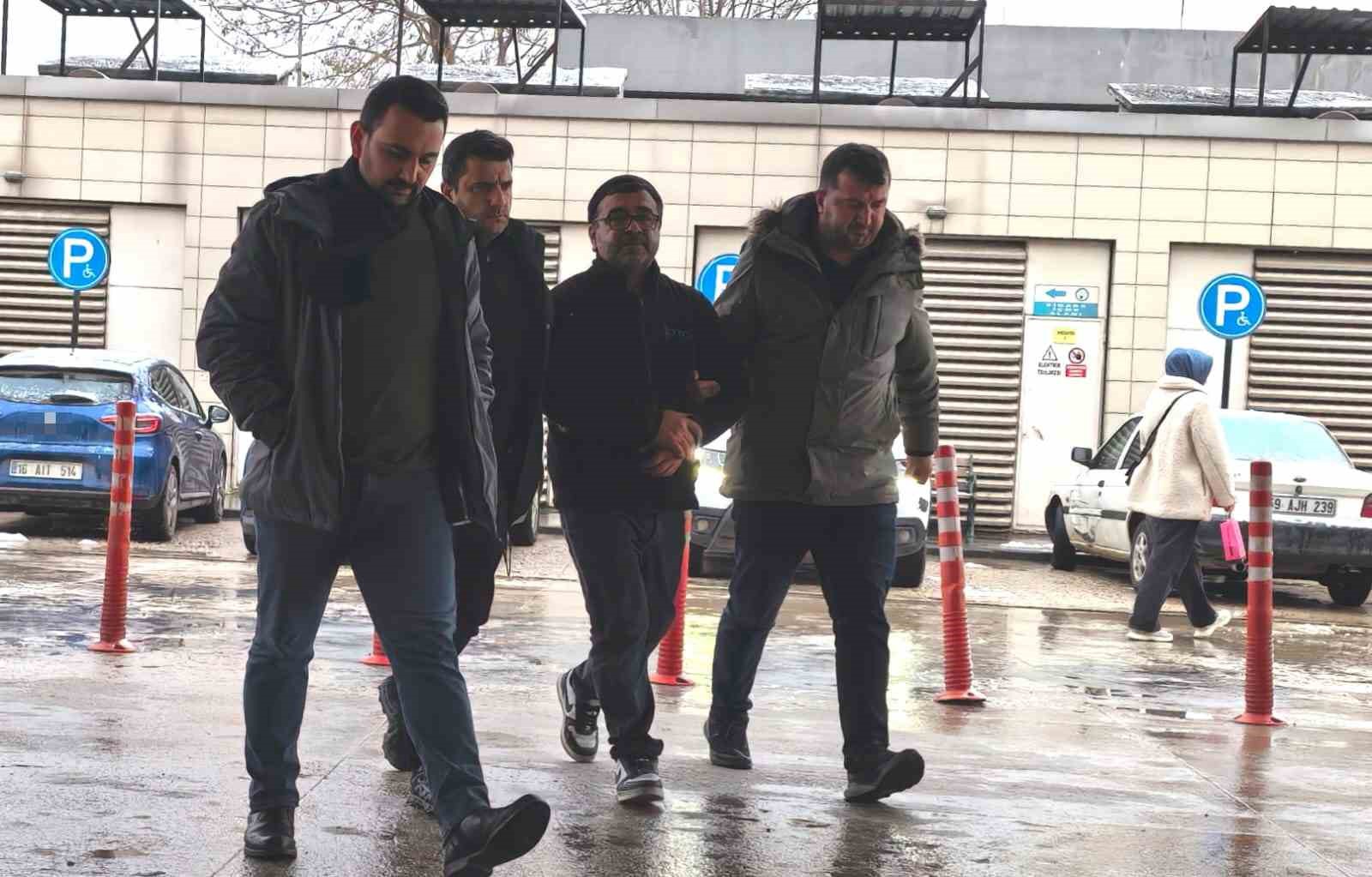 inegolde 11 yil hapis cezasi ile aranan firariyi polis yakaladi 1 BuSIZUsF