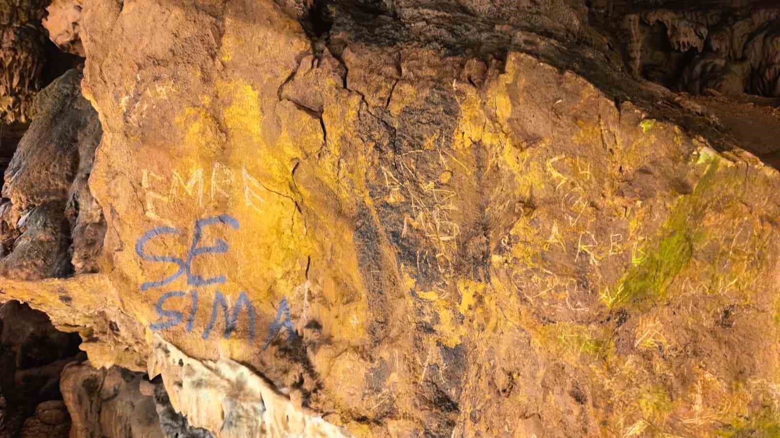 İnegöl’de 3 milyon yıllık mağaraya çirkin saldırı 8 inegolde 3 milyon yillik magaraya cirkin saldiri 4 ALVn15lB