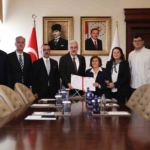 inegolde-7-birimli-aile-sagligi-merkezi-icin-bagis-protokolu-imzalandi-QhSSrBsJ.jpg