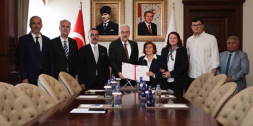 inegolde-7-birimli-aile-sagligi-merkezi-icin-bagis-protokolu-imzalandi-QhSSrBsJ.jpg