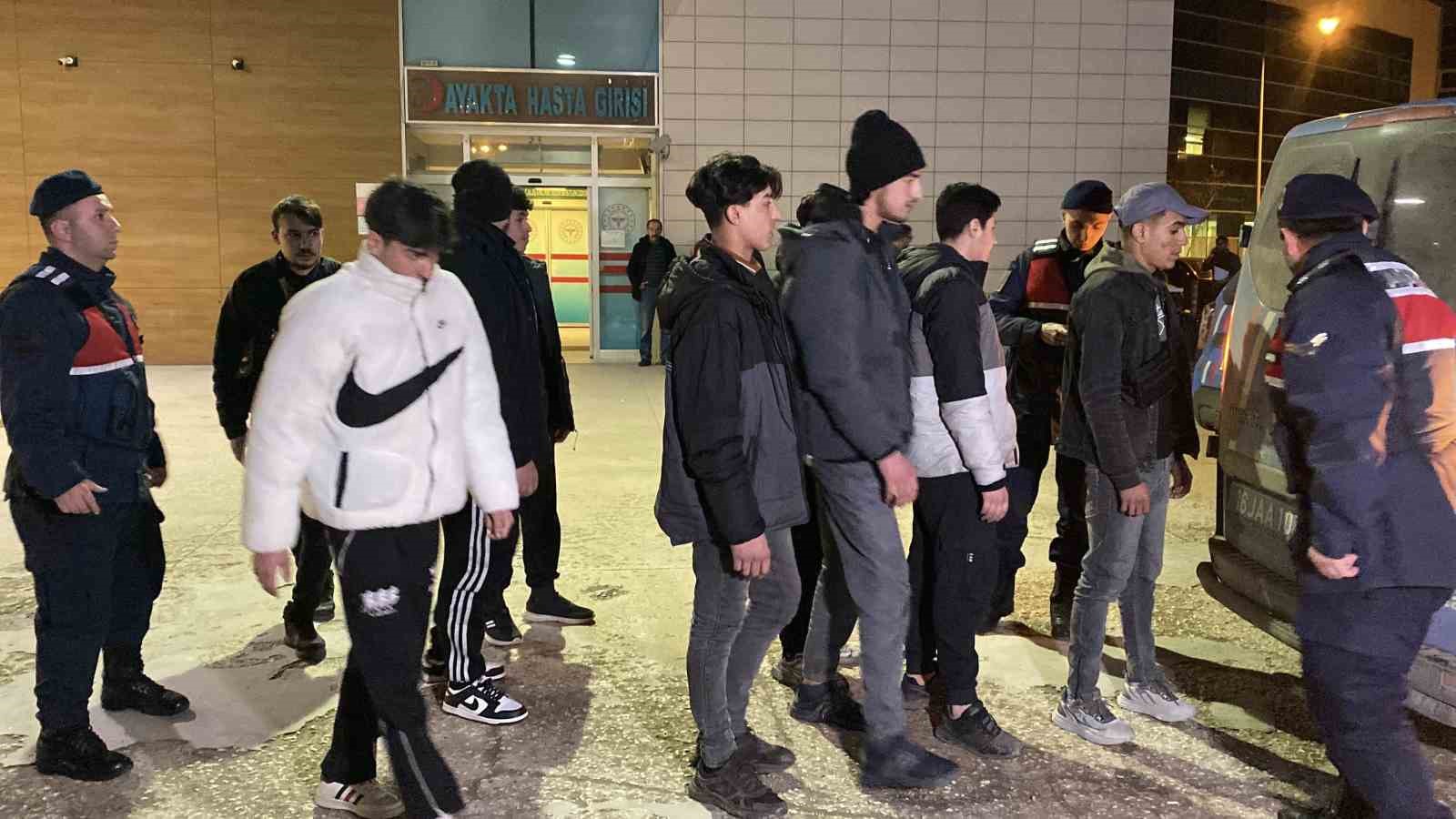 inegolde 9 kacak gocmen yakalandi 3 BYQbLQBs