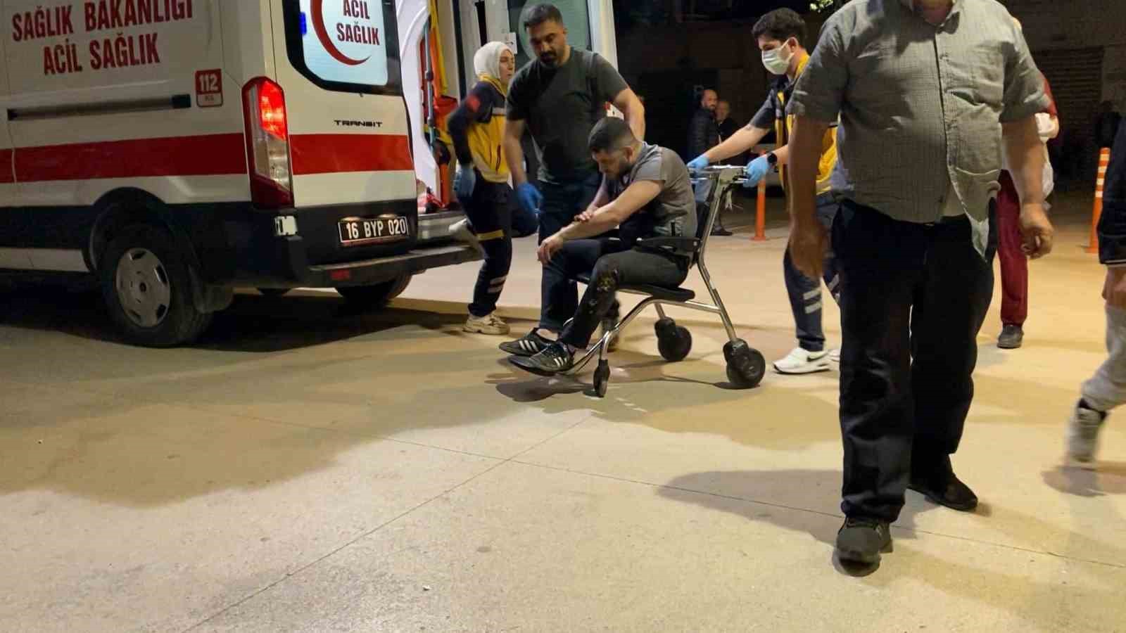 inegolde direksiyon basinda fenalasan surucu zincirleme kazaya neden oldu 3 eUnVPKaM