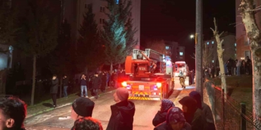 inegolde-ev-yangini-1i-cocuk-3-kisi-dumandan-etkilendi-JVTWEq91.jpg