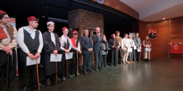 inegolde-genc-meddahlar-sahne-aldi-vZJlLw8u.jpg