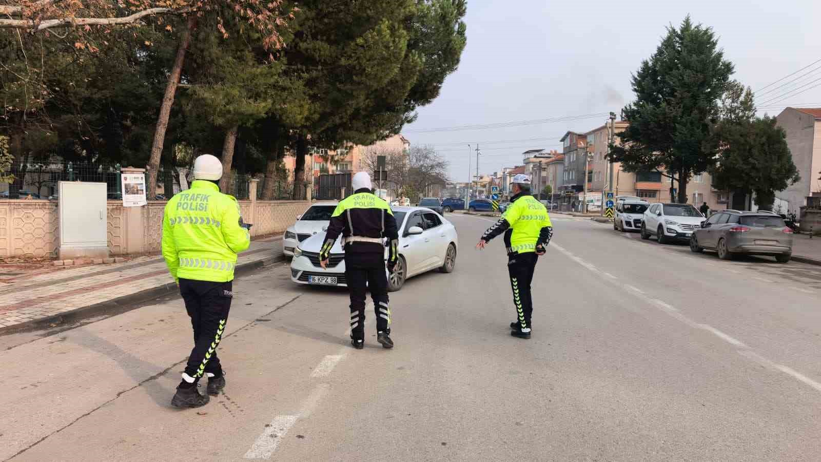 inegolde korsan taksi operasyonu 1 hnFknIwf