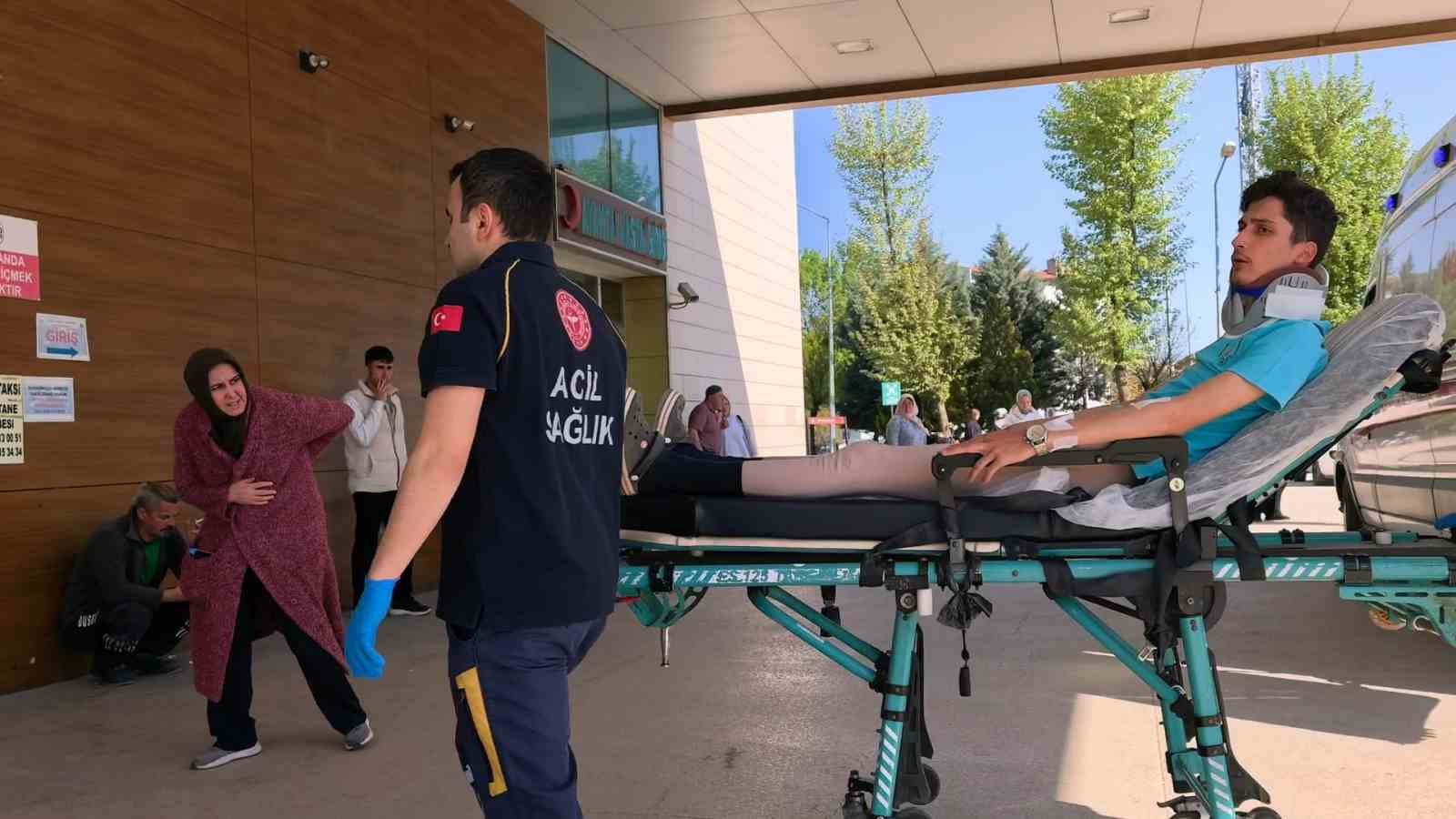 inegolde otomobil is makinasina carpti 1 yarali 1 bTzzntRs