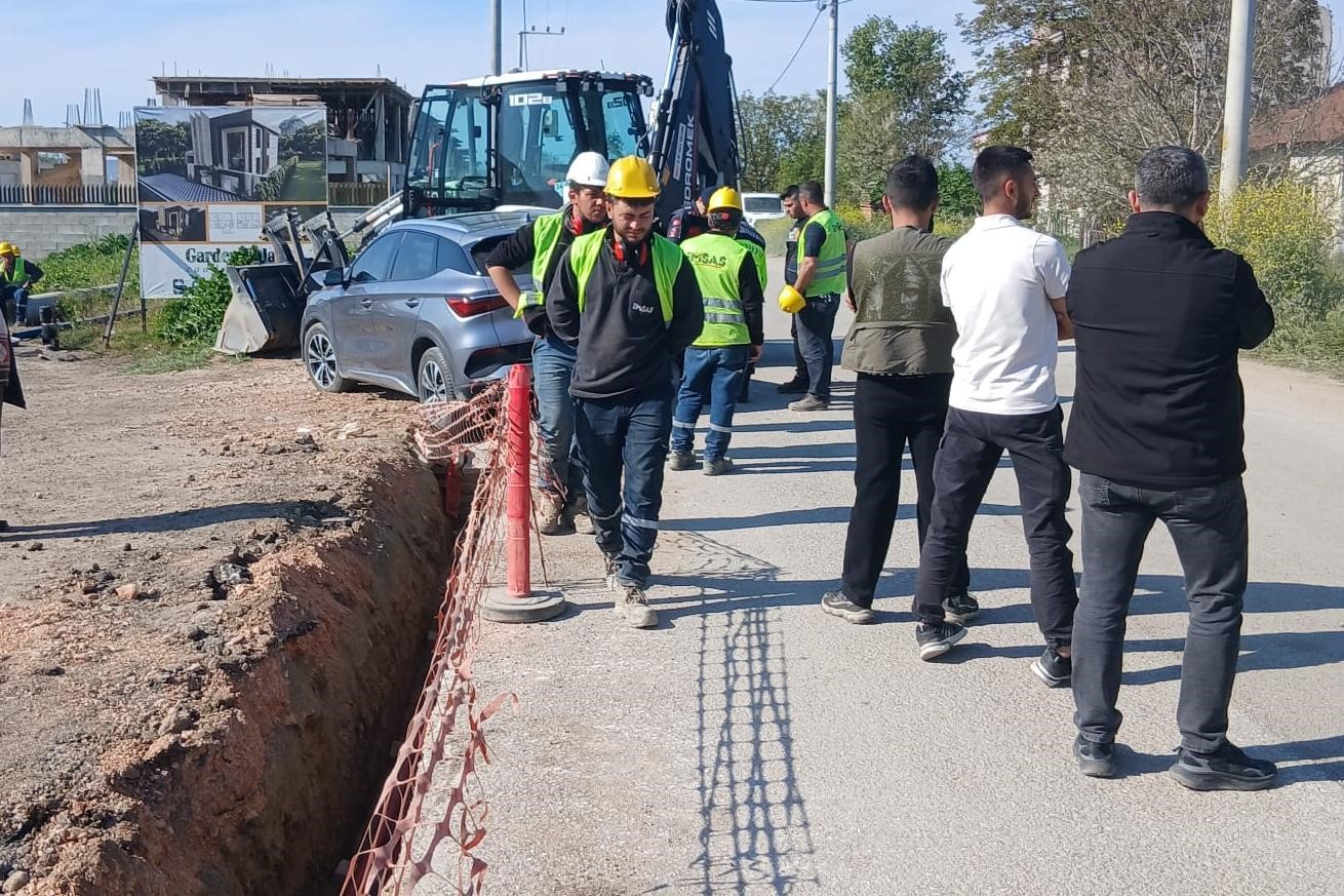 inegolde otomobil is makinasina carpti 1 yarali 4 e18MAInf
