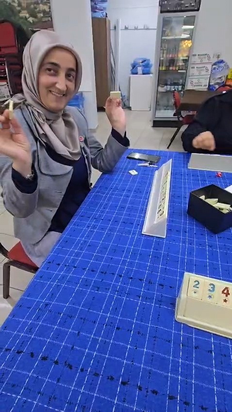 İnegöl’de roller değişti: Erkekler evde, kadınlar kahvede 7 inegolde roller degisti erkekler evde kadinlar kahvede 3 Ce4nDvgU