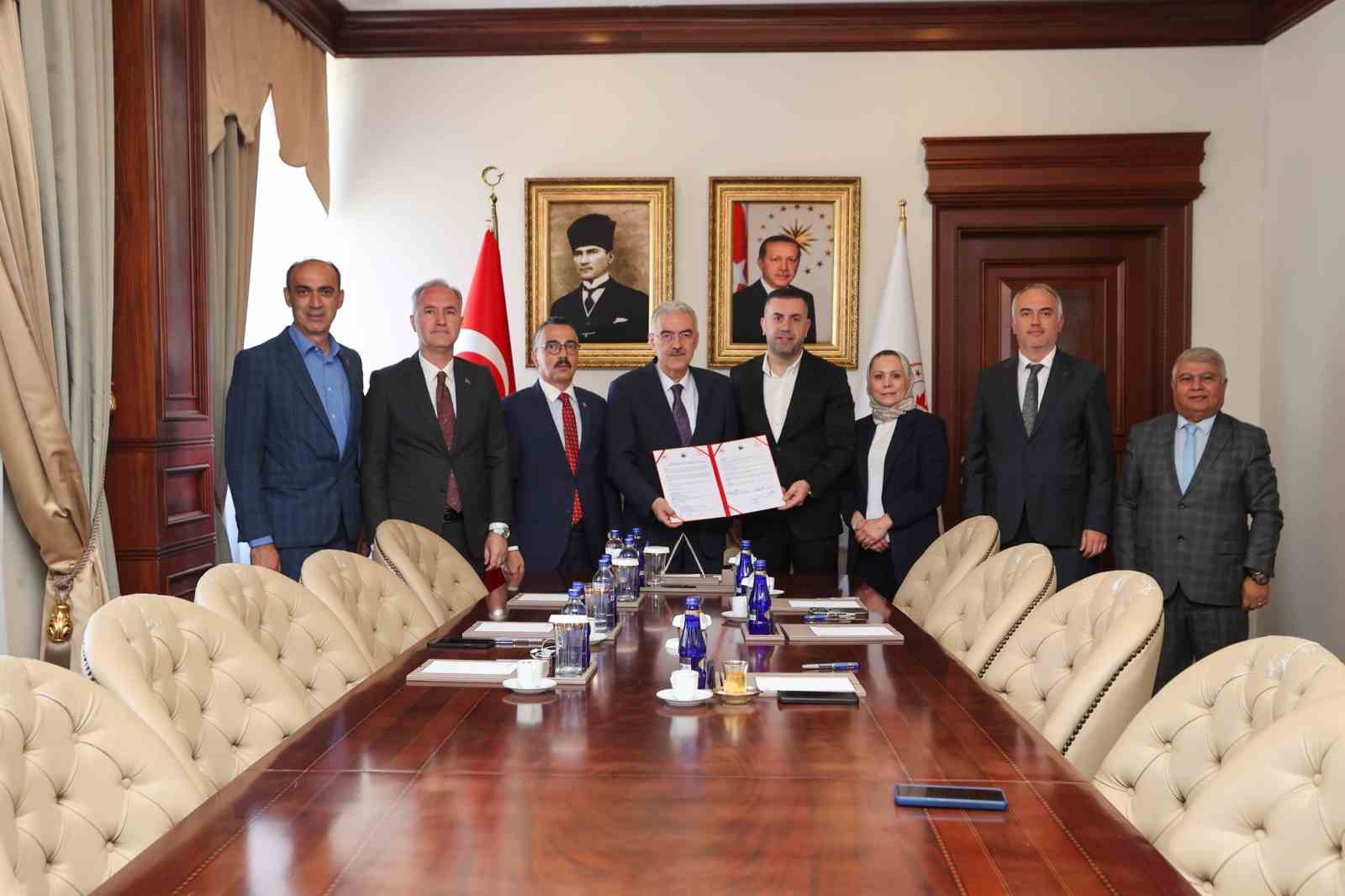 inegolde saglik ve egitim icin imzalar atildi 1 dMN9jM4M