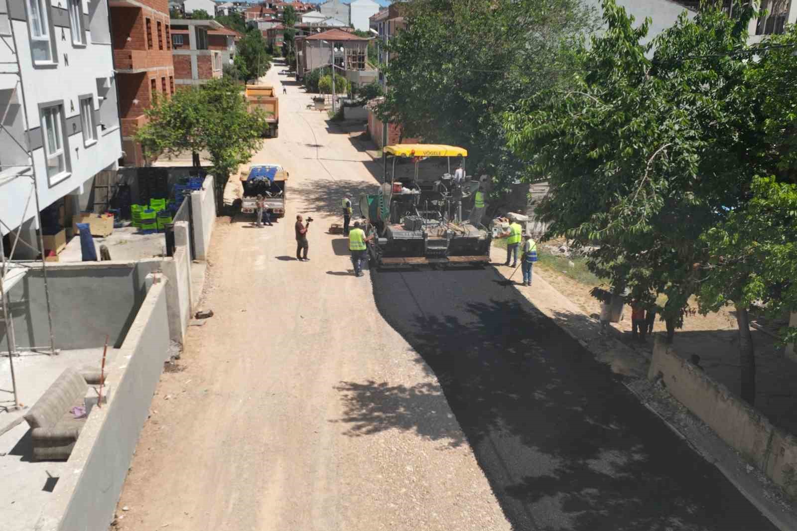 İnegöl’de yollar yenileniyor 5 inegolde yollar yenileniyor 1