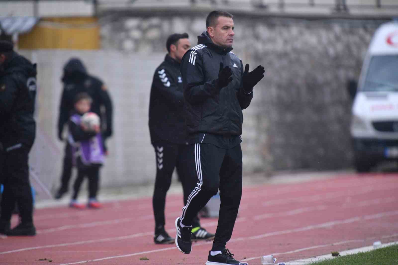 inegolspor hocasiyla yollari ayirdi 2 eOVD5B1W