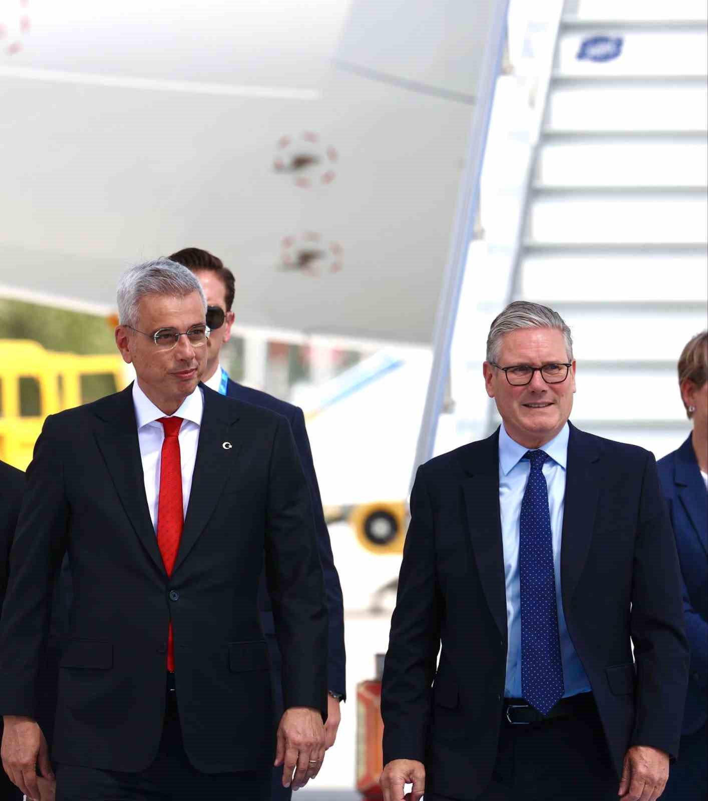 İngiltere Başbakanı Starmer ve Karadağ Başbakanı Spajic Ankara’da 7 ingiltere basbakani starmer ve karadag basbakani spajic ankarada 3 NXNj1W9N
