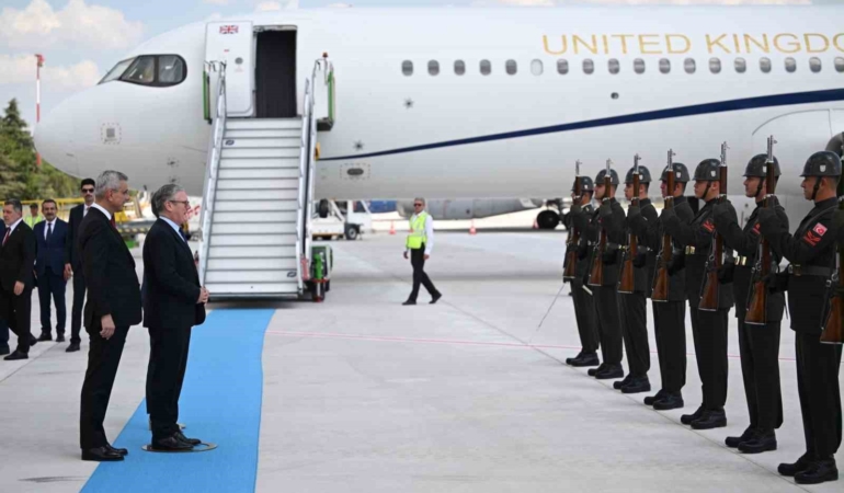 ingiltere-basbakani-starmer-ve-karadag-basbakani-spajic-ankarada-uXniYvfZ.jpg