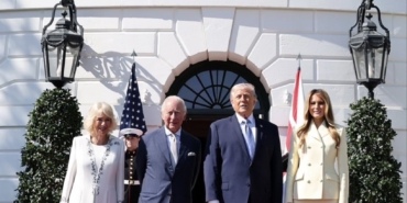 ingiltere-krali-charles-ve-esi-kralice-camilla-abdde-n1OFnAl3.jpg