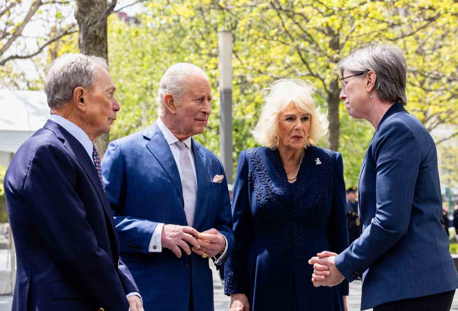 ingiltere krali iii charles 11 eylul anitini ziyaret etti kurban yakinlariyla bir araya geldi cWeS3i7C