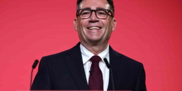 ingilterede-iktidardaki-isci-partisinin-yeni-lideri-andy-burnham-oldu-KmlXOqNN.jpg