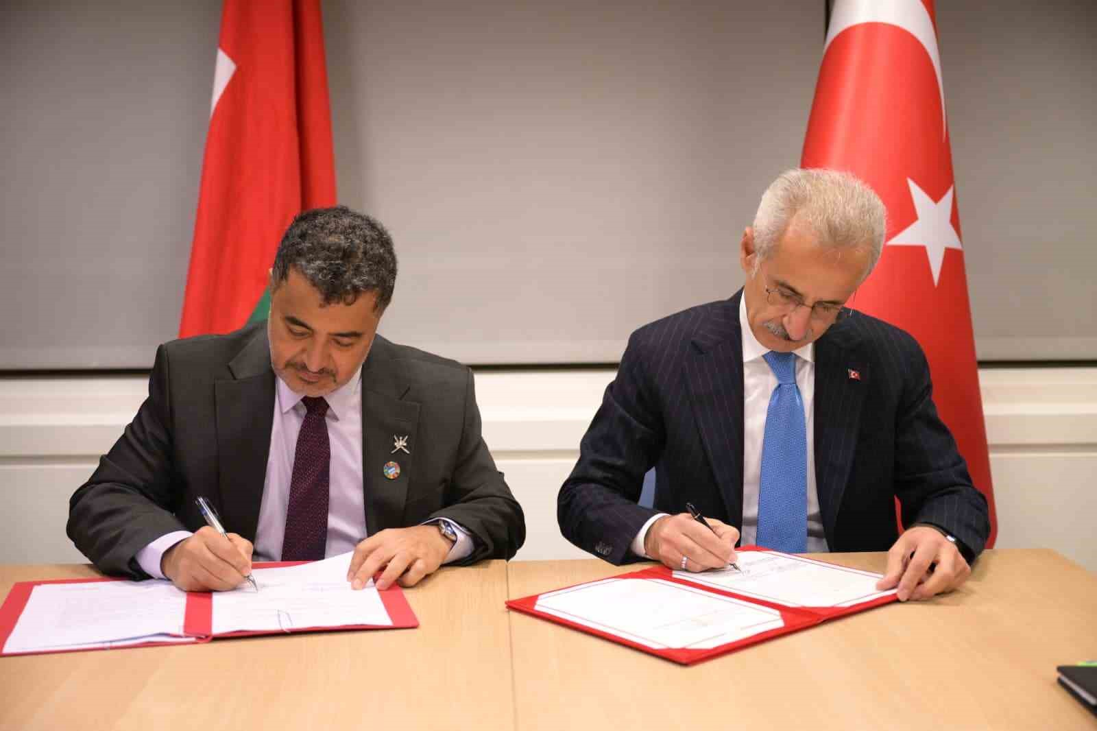ingilterede turkiye ile umman arasinda denizcilik ve ulastirma alaninda is birligi icin 2 yeni yXUSzi3f