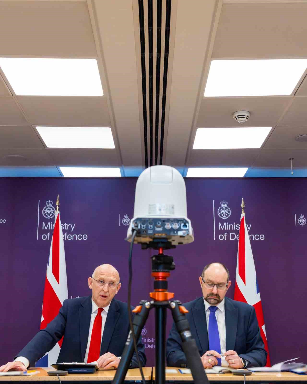 ingiltereden hurmuz bogazina askeri yiginak 0 nKuzhCM3