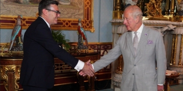 ingilterenin-yeni-basbakani-burnham-son-40-yilin-en-buyuk-degisikliklerini-hayata-gecirecegiz-8c3bw8FV.jpg