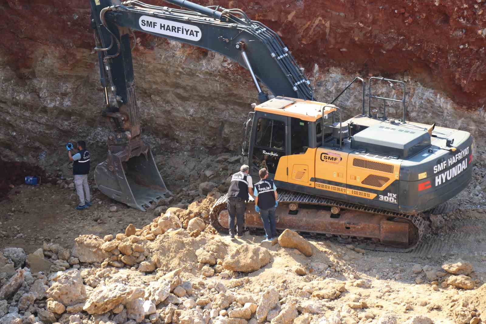 insaat kazisinda gocuk altinda kalan kepce operatoru hayatini kaybetti 7 JJp3BlJd