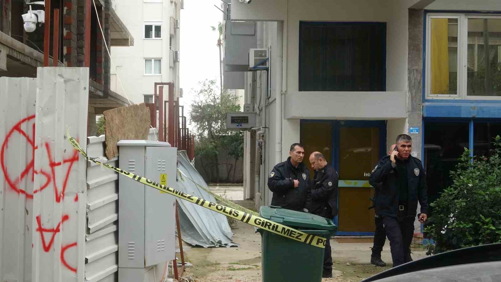 insaatin 5inci katindan dusen iscinin babasindan yurek burkan yakaris 5 mtisCscI