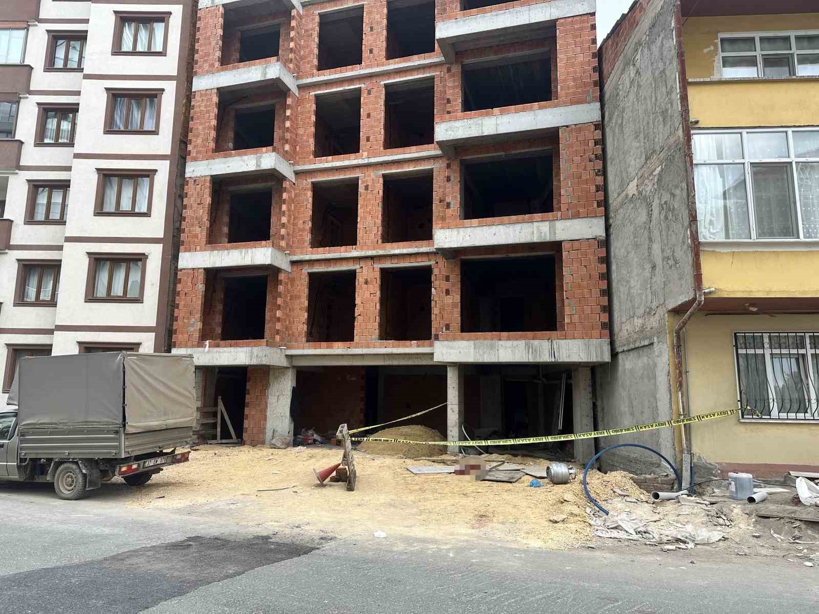 insaatta kafasina mutfak tupu dusen isci hayatini kaybetti 3 OhwutfSN