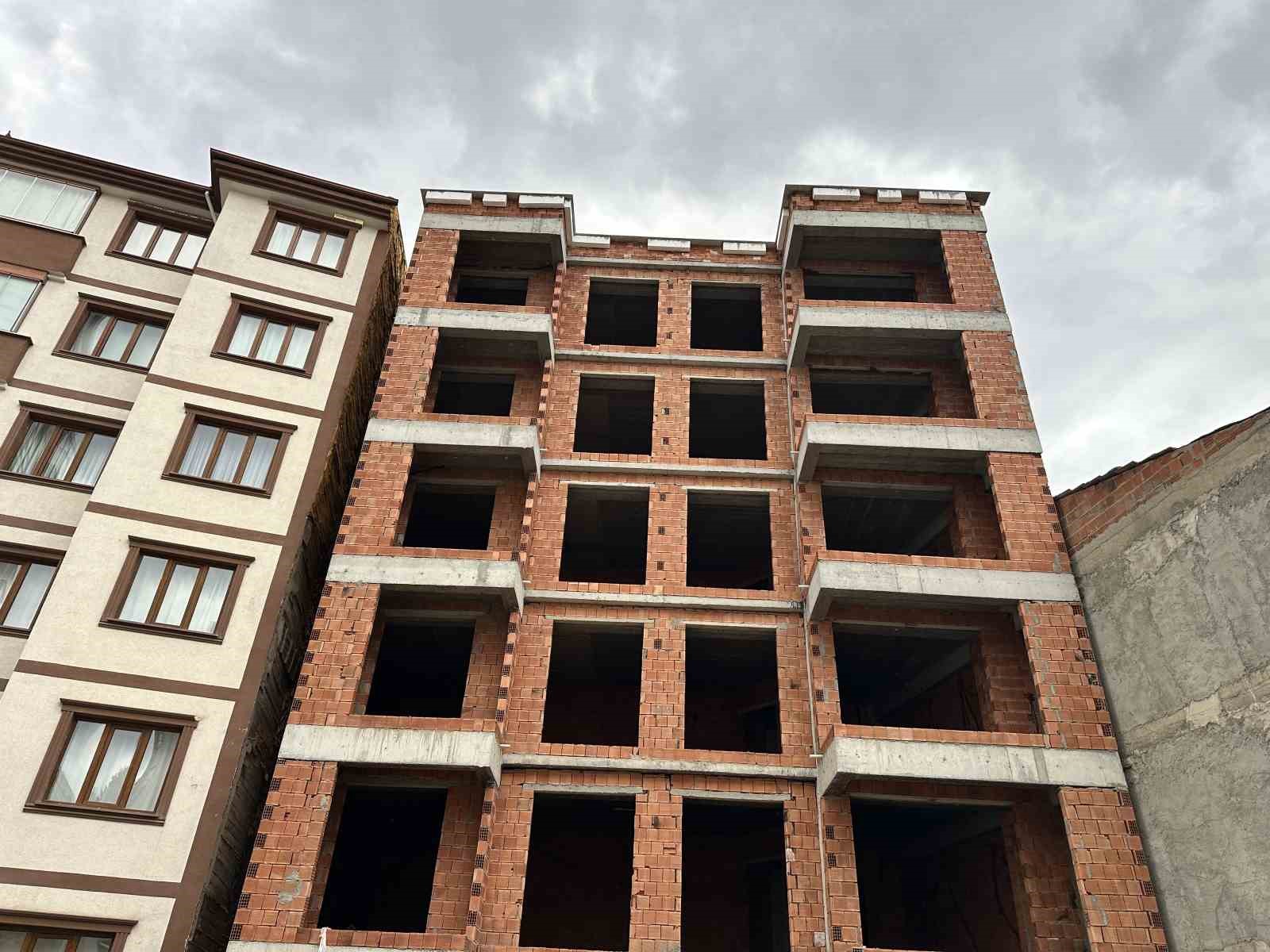 insaatta kafasina mutfak tupu dusen isci hayatini kaybetti 5