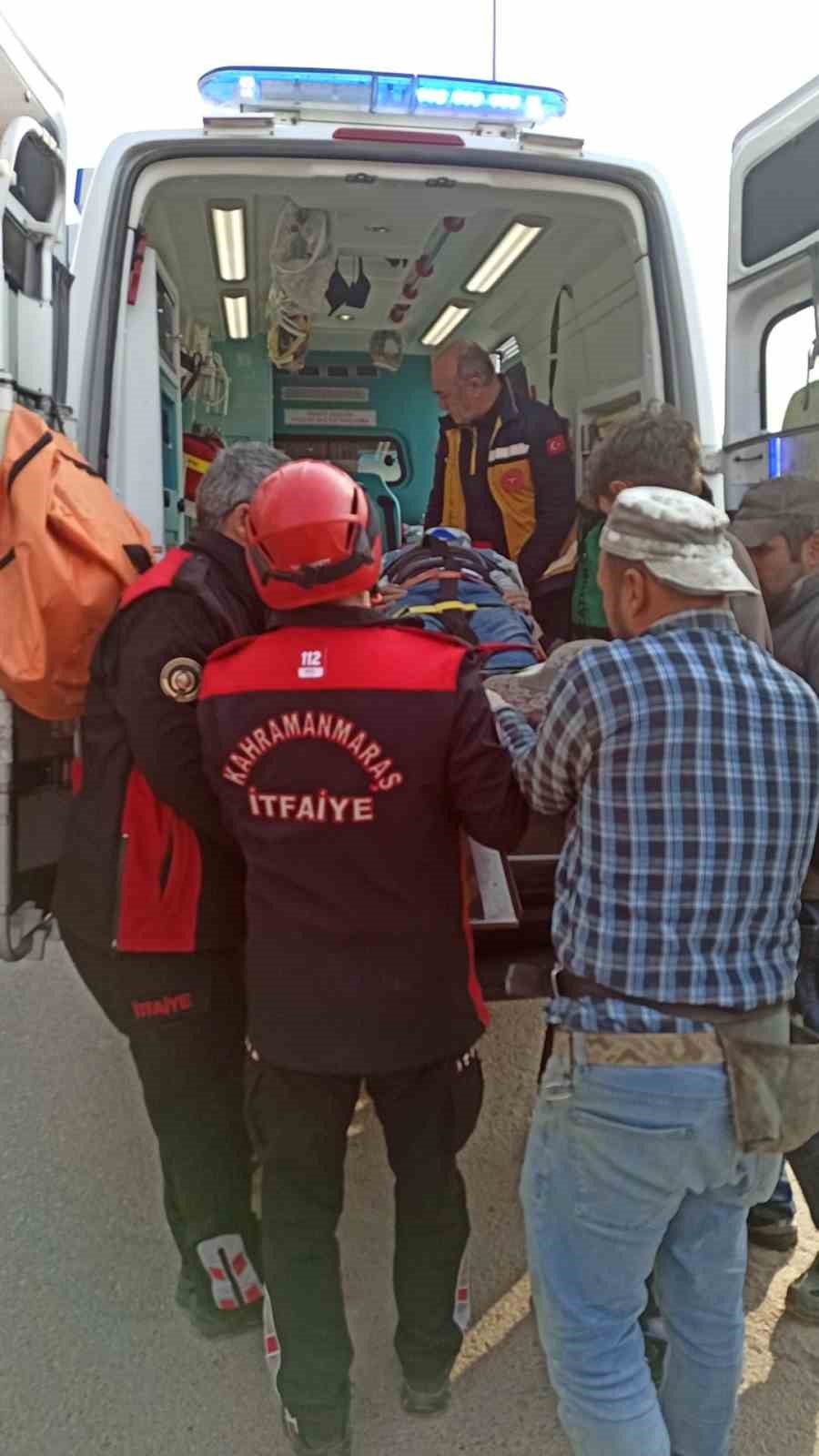 insaattan dusen isci yaralandi 1