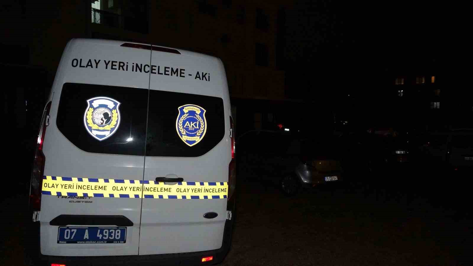 internette tanistigi genc tarafindan bicaklanarak olduruldu 2 TFMFwb6k