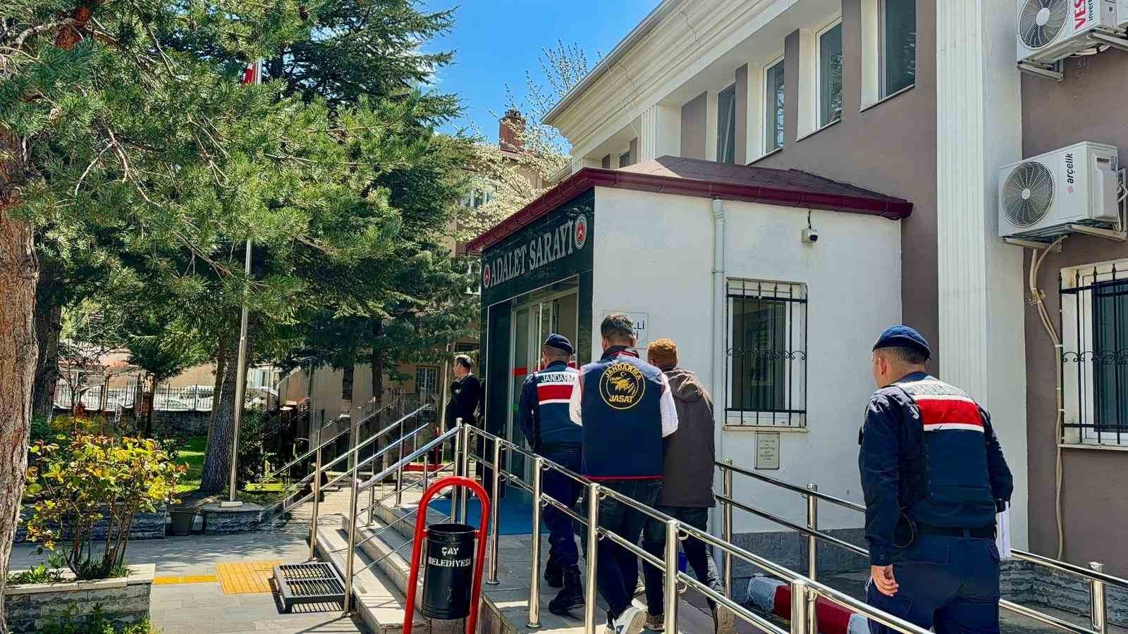 intihar ettigi soylenen genc kadinin cinayete kurban gittigi ortaya cikti 1