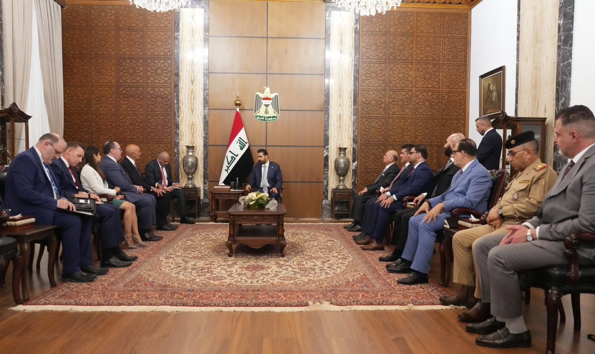 irak basbakani zeydi ile abd ozel temsilcisi barrack silahli gruplarin dagitilmasini gorustu 1 SkP6muAs