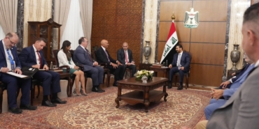 irak-basbakani-zeydi-ile-abd-ozel-temsilcisi-barrack-silahli-gruplarin-dagitilmasini-gorustu-4ZEOzvq8.jpg