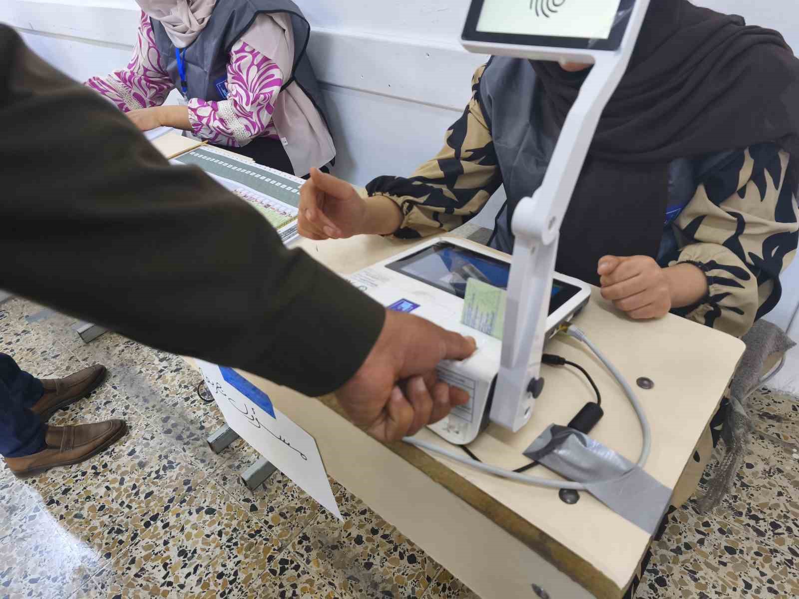 irak halki parlamento secimi icin sandik basinda 10 hiEWVjrU