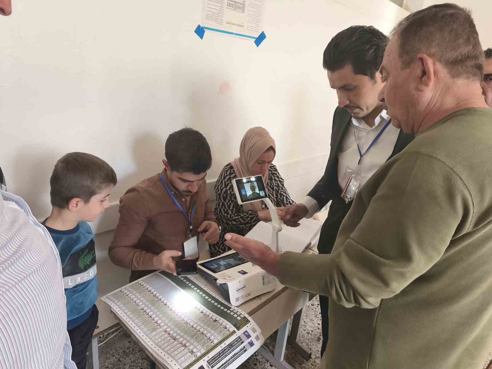 irak halki parlamento secimi icin sandik basinda 2 T1jLSXpS