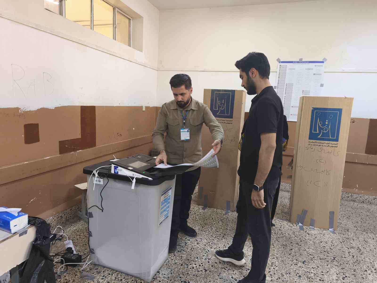 irak halki parlamento secimi icin sandik basinda 6 bzVN9WgM