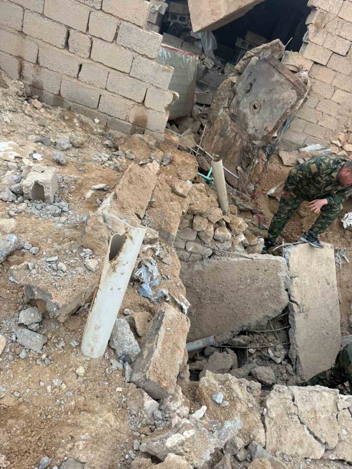 irakta yakalanmak uzere olan 3 deasli terorist intihar saldirisi duzenledi 1 BMhYFjzt