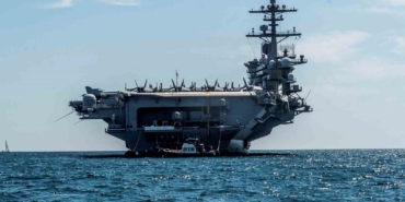 iran-abdye-ait-uss-abraham-lincoln-ucak-gemisine-fuze-saldirisi-duzenledi-8A3va224.jpg