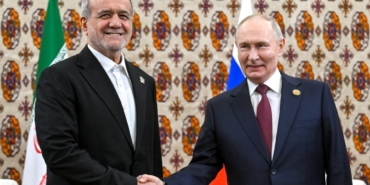 iran-cumhurbaskani-pezeskiyan-ile-rusya-devlet-baskani-putin-ikili-iliskileri-gorustu-gYzCVtvn.jpg