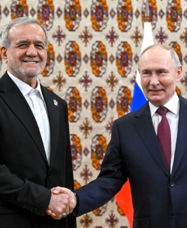 iran-cumhurbaskani-pezeskiyan-ile-rusya-devlet-baskani-putin-ikili-iliskileri-gorustu-gYzCVtvn.jpg