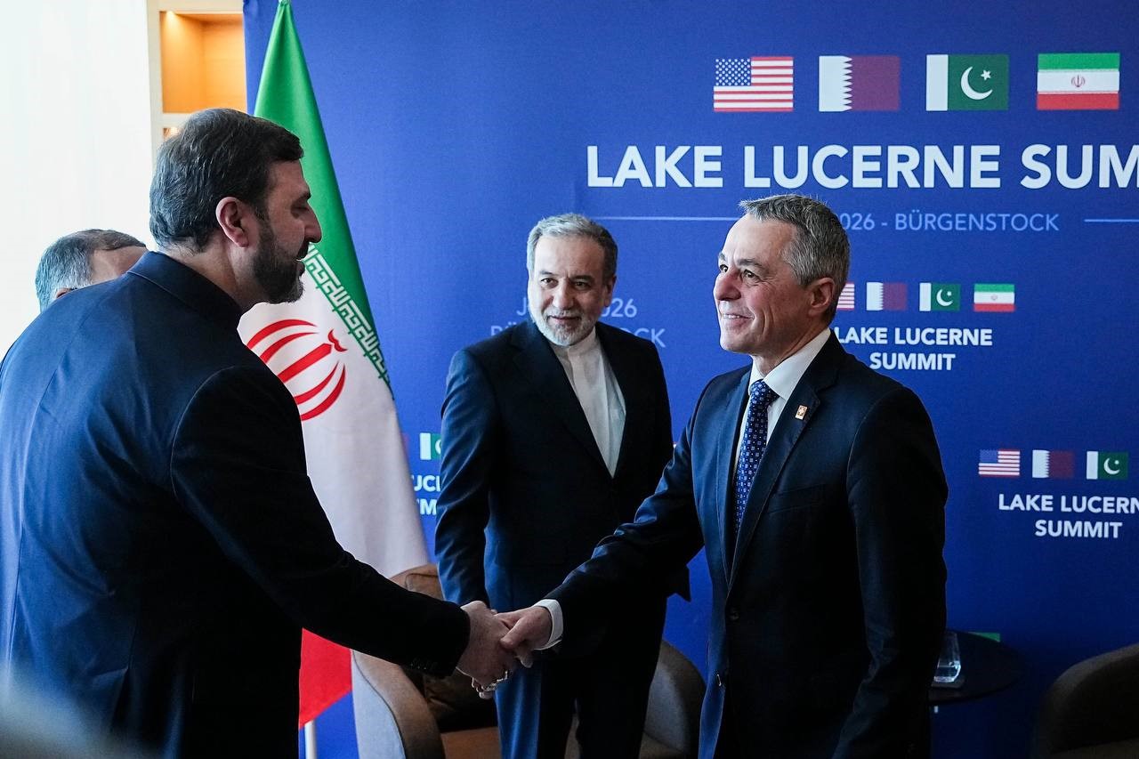iran disisleri bakani arakci isvicreli mevkidasi ile gorustu 4 1VcA5Mq2