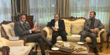 iran-disisleri-bakani-arakci-uaea-baskani-grossi-ile-gorustu-EqyMDW4k.jpg