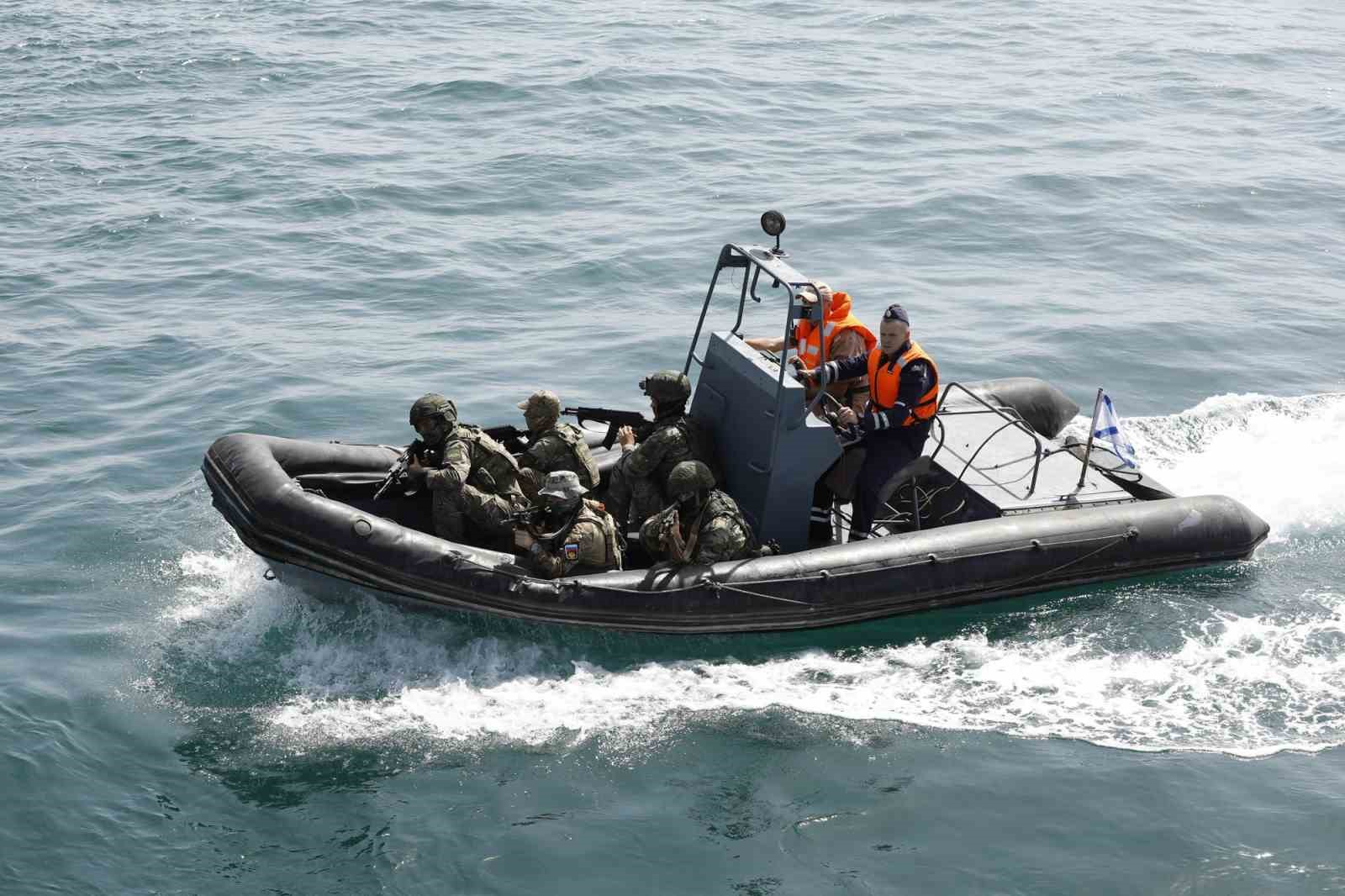 iran ile rusya arasinda ortak deniz tatbikati 2 BmGfLkyq
