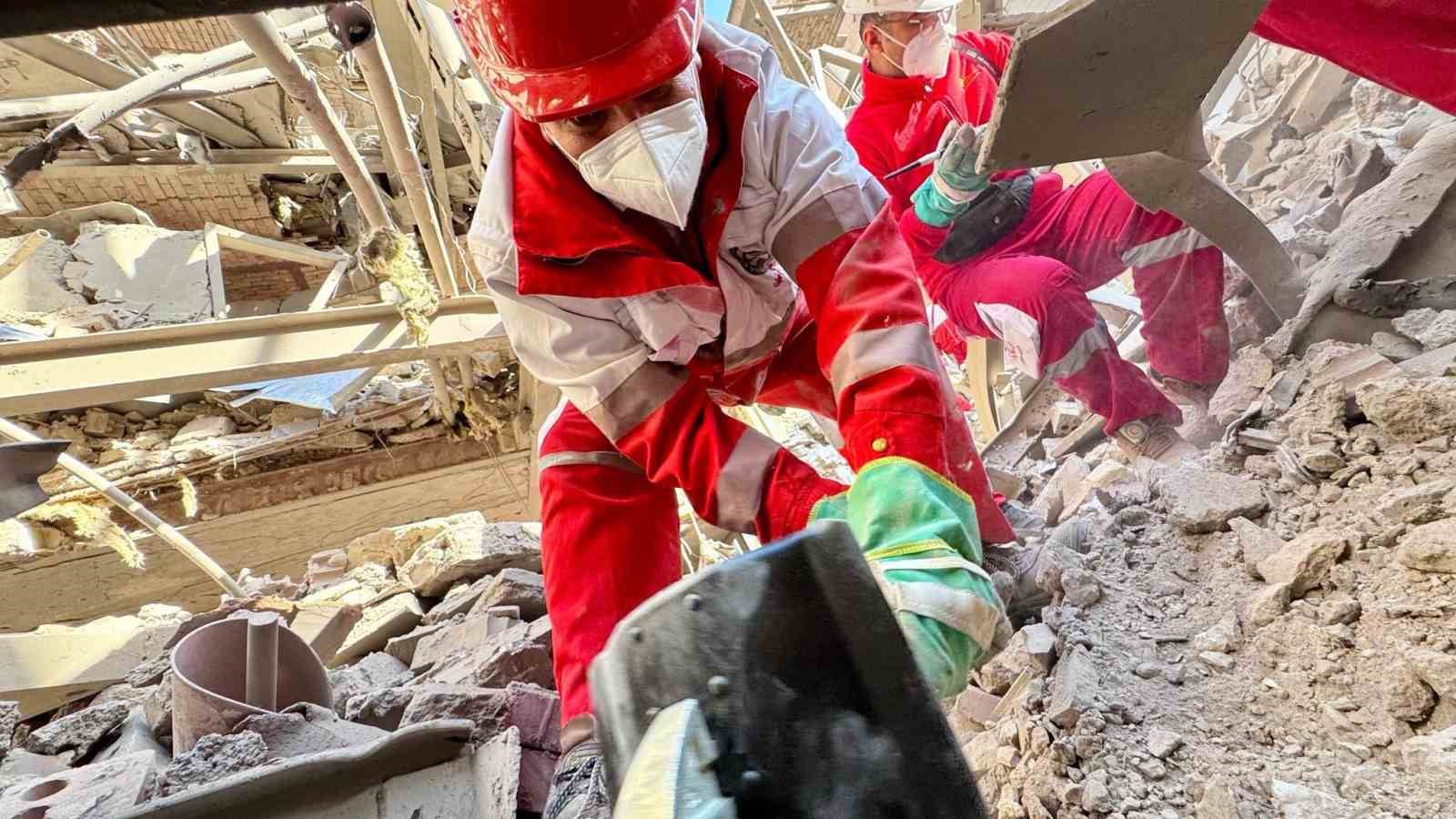 iran kizilay abd israil saldirilarinda 9 bin 669 sivil yapi hasar gordu 1 UnEnInAR