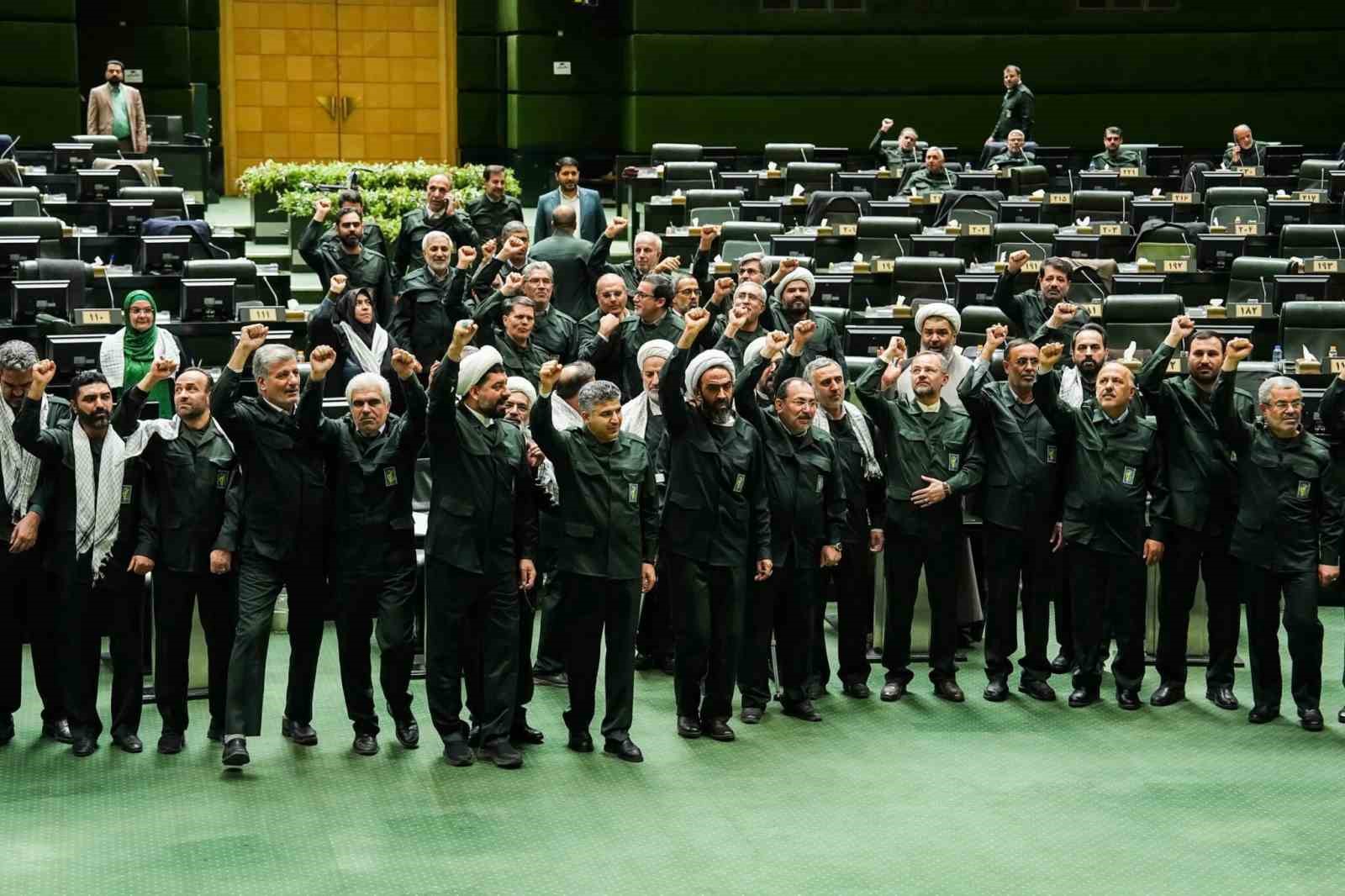 İran Meclis Başkanı Kalibaf: "Avrupa ülkelerinin orduları da terör örgütü sayılmaktadır" 7 iran meclis baskani kalibaf avrupa ulkelerinin ordulari da teror orgutu sayilmaktadir 3 DnYvAAdP