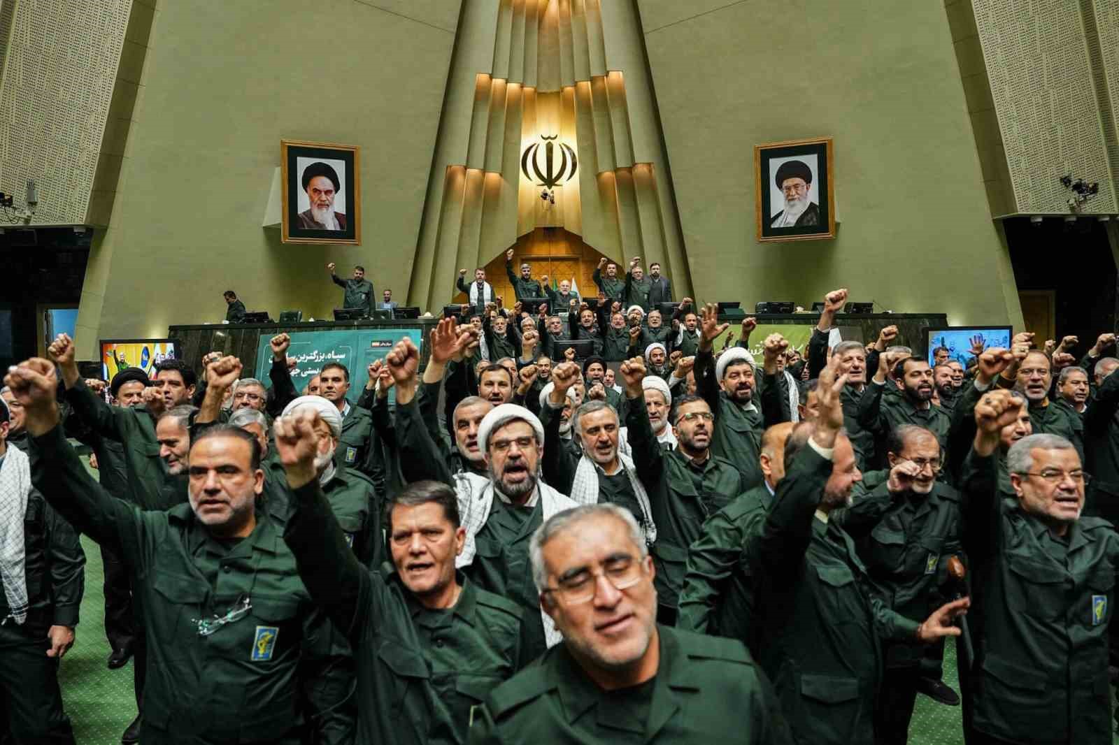 İran Meclis Başkanı Kalibaf: "Avrupa ülkelerinin orduları da terör örgütü sayılmaktadır" 8 iran meclis baskani kalibaf avrupa ulkelerinin ordulari da teror orgutu sayilmaktadir 4 QddyUhLG