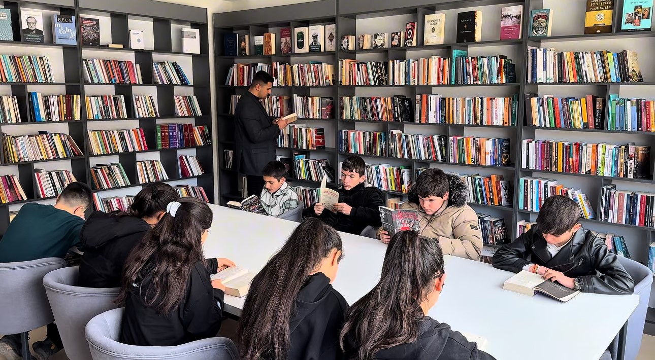 iran sinirinda egitimin yeni ussu esendere halk kutuphanesi 11 yDYDemhj