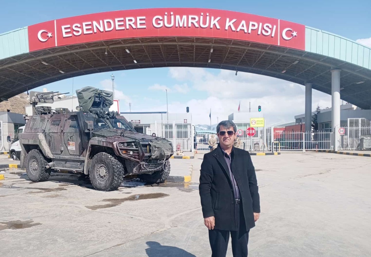iran sinirindaki esendere sinir kapisinda gecislere kisitlama getirildi 5 7gPSnSu5