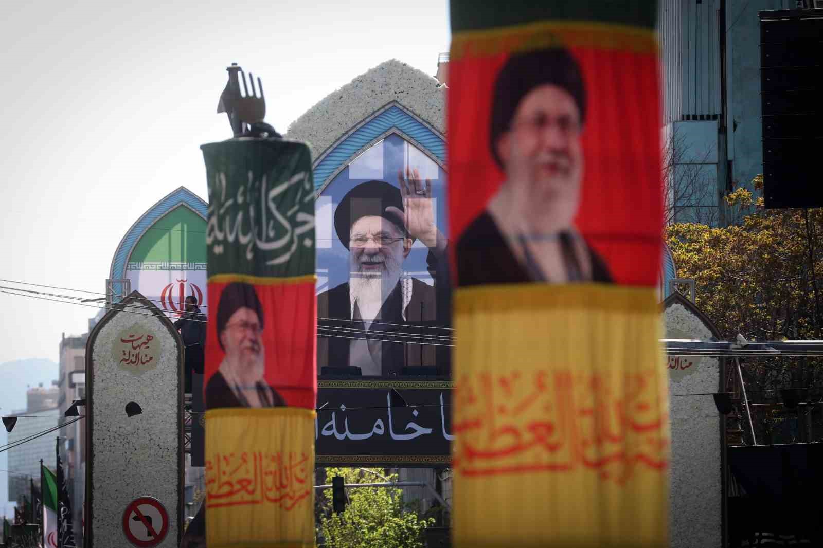 iranda eski dini lider hamaney olumunun 40inci gununde anildi 23 J8paR6Ui